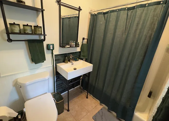 Tranquil Library 2brm 1bath Private Eclectic At Solar Appartamento Chicago