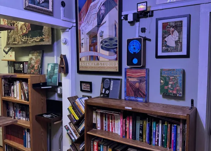 Tranquil Library 2brm 1bath Private Eclectic At Solar Appartamento Chicago